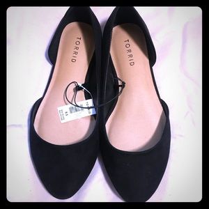 Torrid size 8.5 Black Dorsay Flats